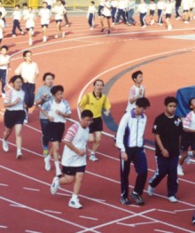 鄒振國校監參加三千米長跑